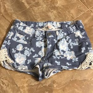 Kids floral jean shorts